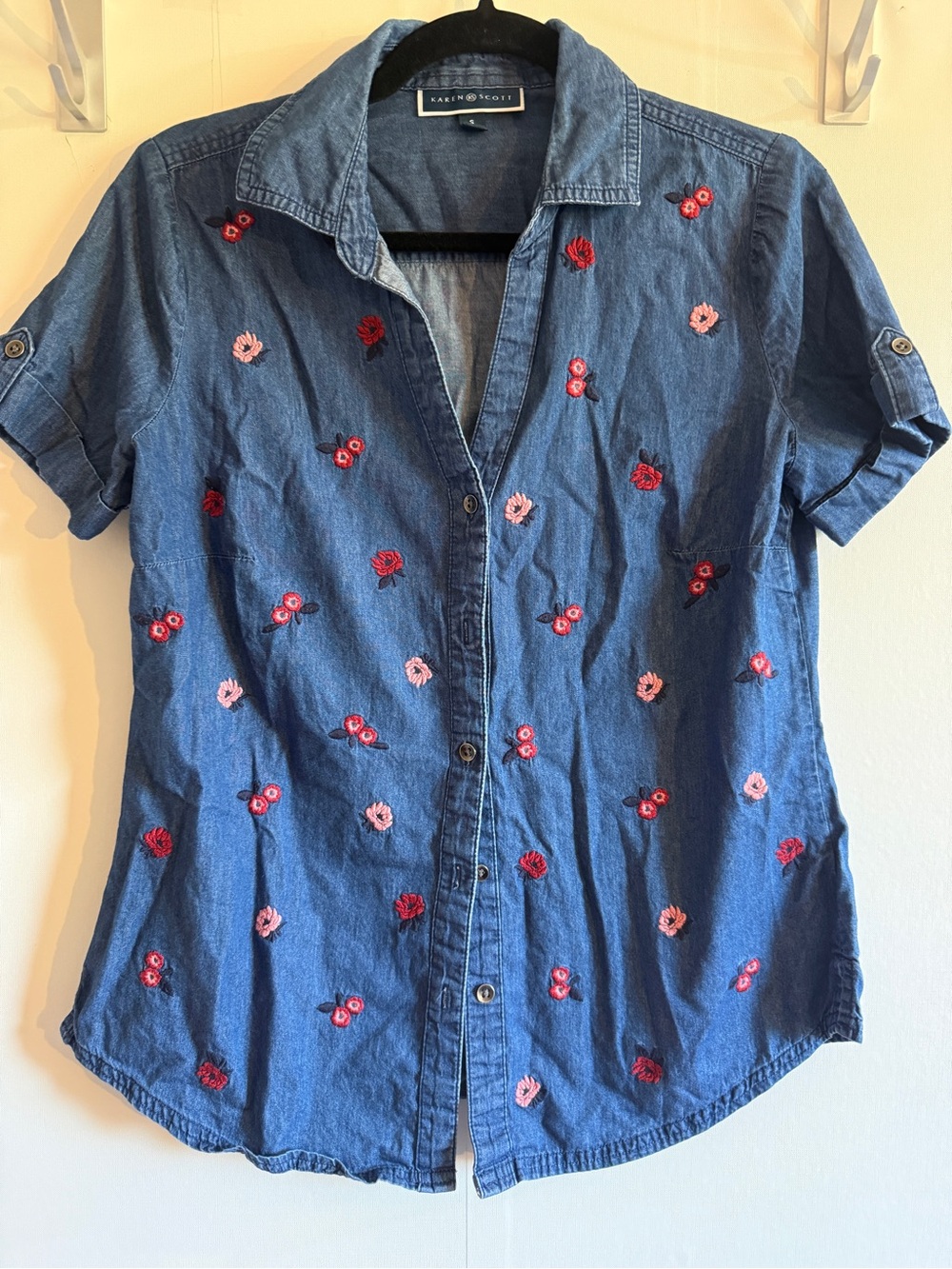 Karen Scott Women’s Small Embroidered Chambray Denim Button Shirt Floral